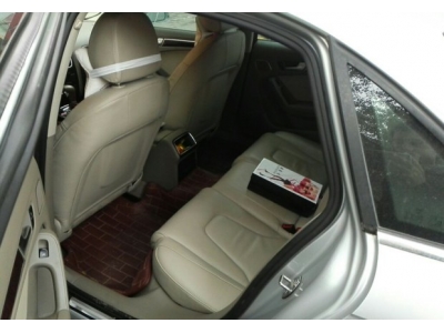 奥迪A4L 2012款 A4L 2.0TFSI 无级 132kw舒适型