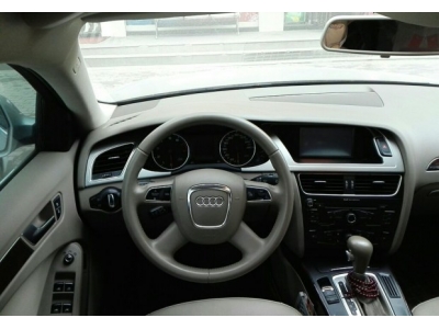 奥迪A4L 2012款 A4L 2.0TFSI 无级 132kw舒适型