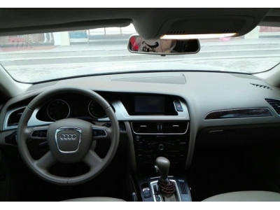 奥迪A4L 2012款 A4L 2.0TFSI 无级 132kw舒适型