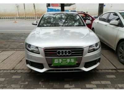 奥迪A4L 2012款 A4L 2.0TFSI 无级 132kw舒适型