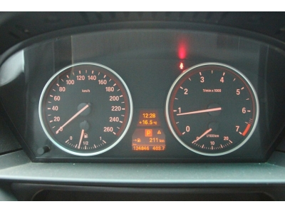2009款 523Li 领先型